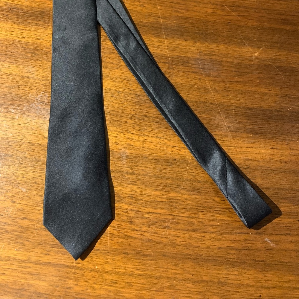 Slim Black Tie